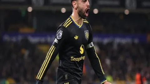 蒋圣龙力敲横梁，路易斯追加破门锁定中超胜局